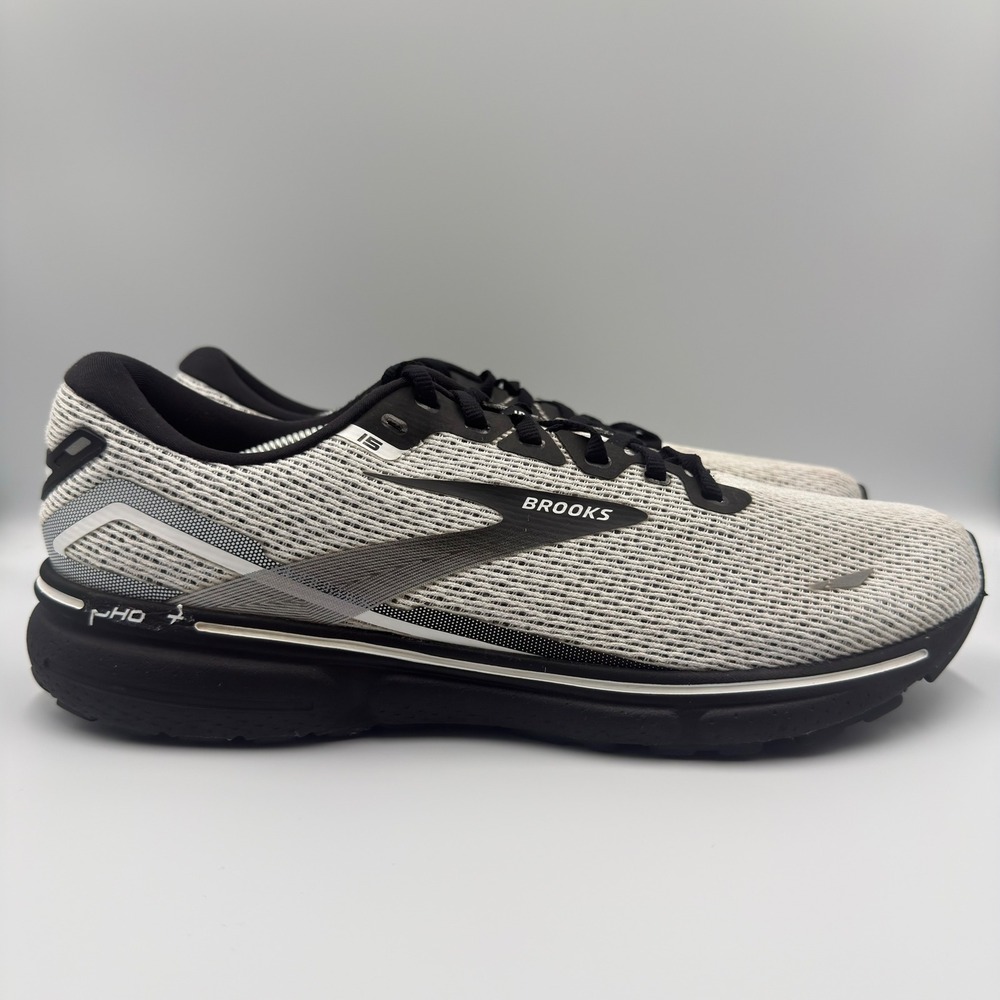 Brooks Ghost 15 Men's Size 13 Running Shoes Athletic Sneakers White Black